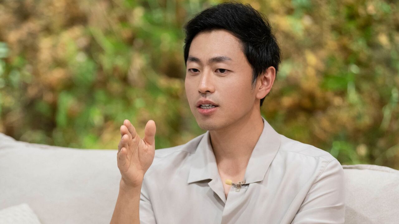 水哥王昱珩曾患谱系自闭症?小时候经常被打,高情商回应争议