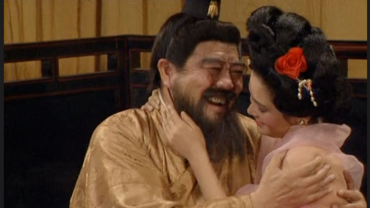 三国演义:董卓吕布父子决裂,貂蝉离间计初见成效!