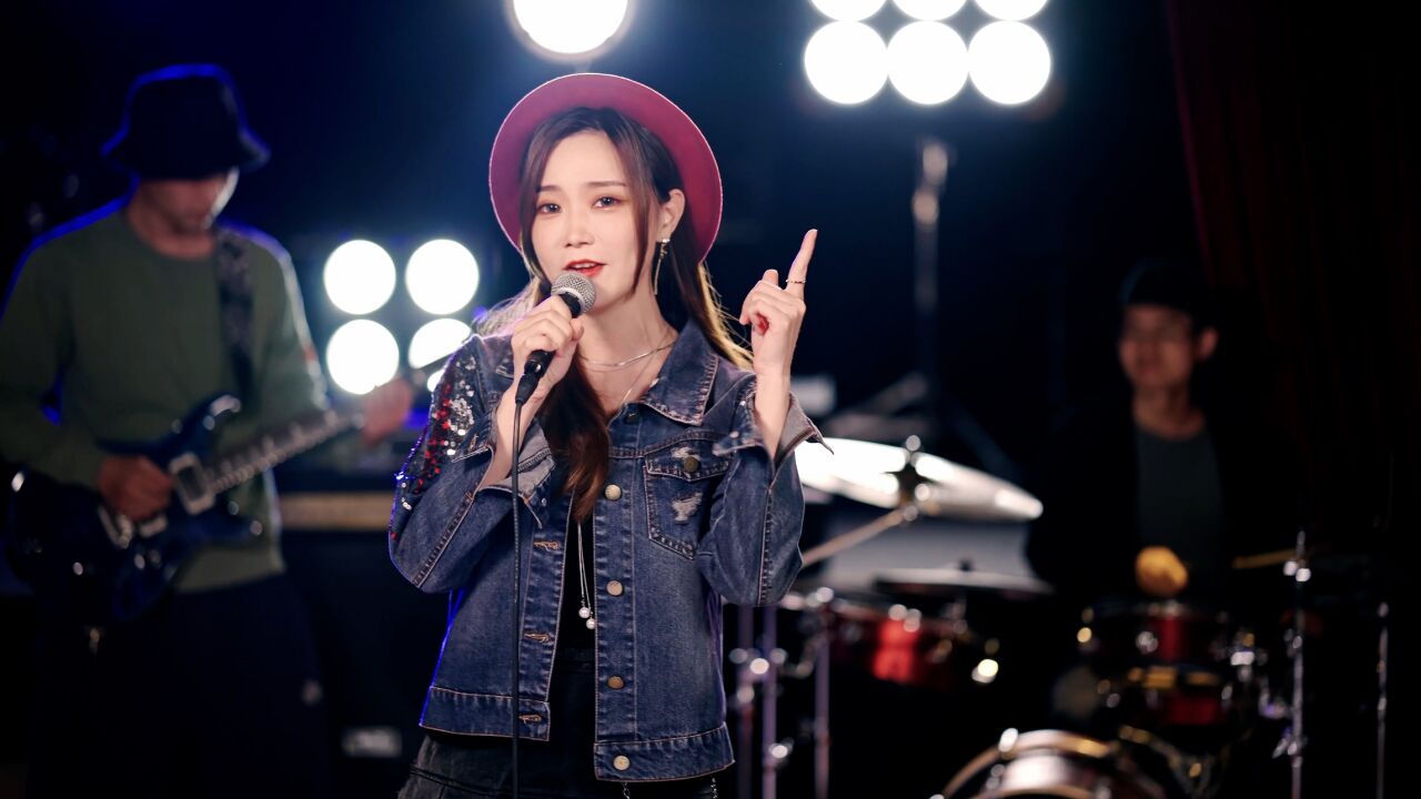 亮声open励志粤语歌《男儿》,无惧逆境,迎着风雨潇洒前行