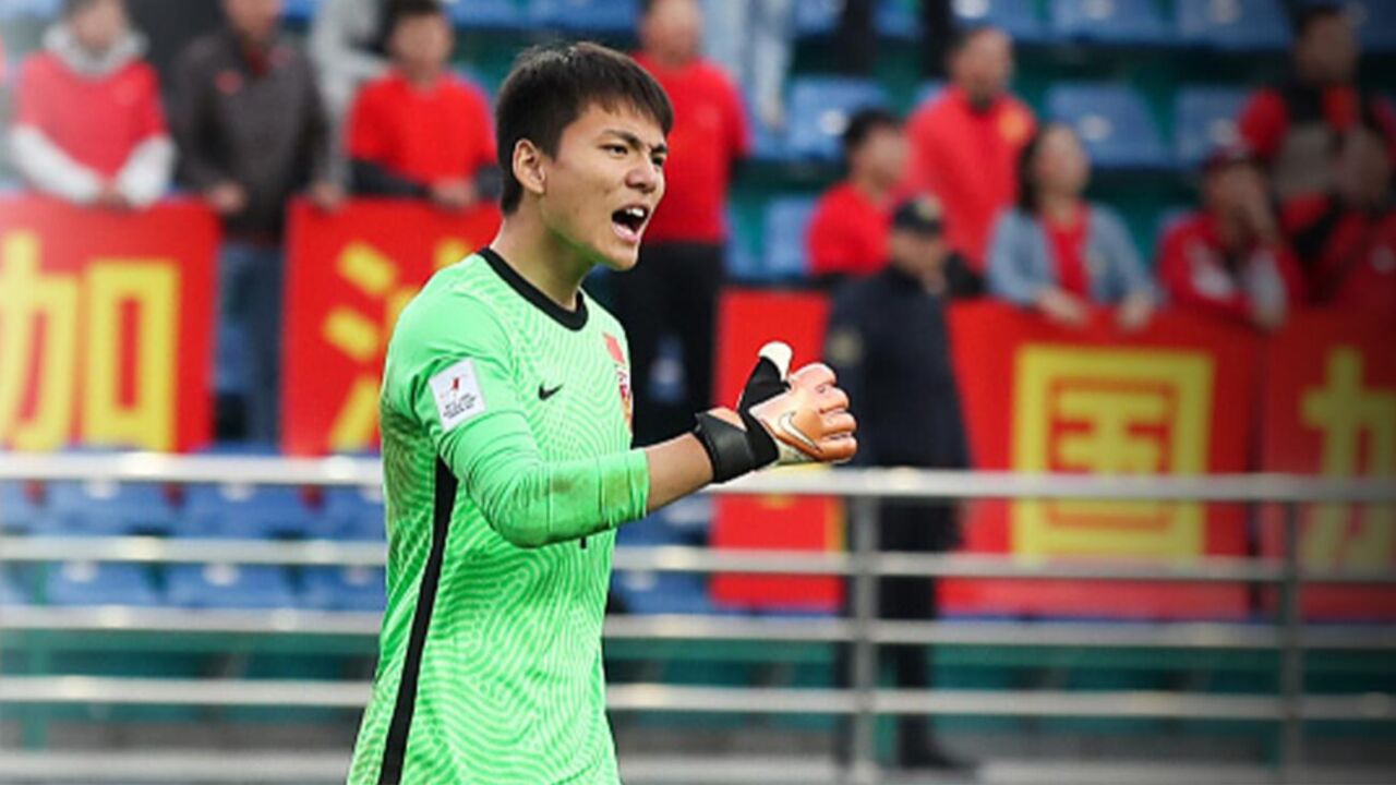 个人集锦:可以昂首离开!国青门将李昊高接低挡多次奉献关键扑救