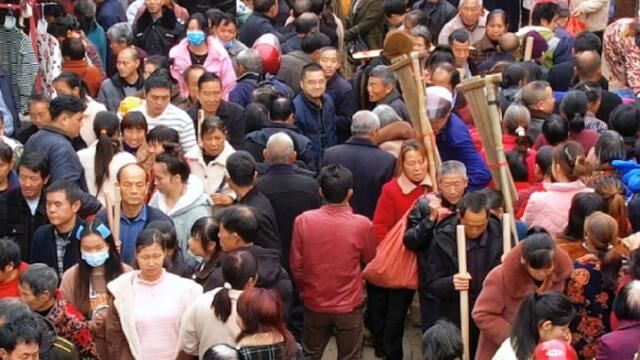 什么叫繁华?草市赶分社,人从众,人山人海,摩肩接踵,这就是繁华.#我为家乡代言 #我的乡村生活 #东八区带你看衡东