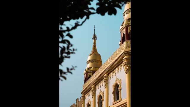 石丕民环中国自驾摄影云南德宏州芒市勐焕大金塔