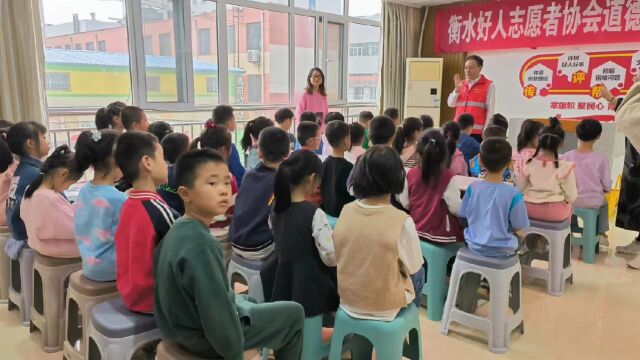 衡水好人馆开展未成年人“十进十传承”道德实践活动,争做新时代好少年