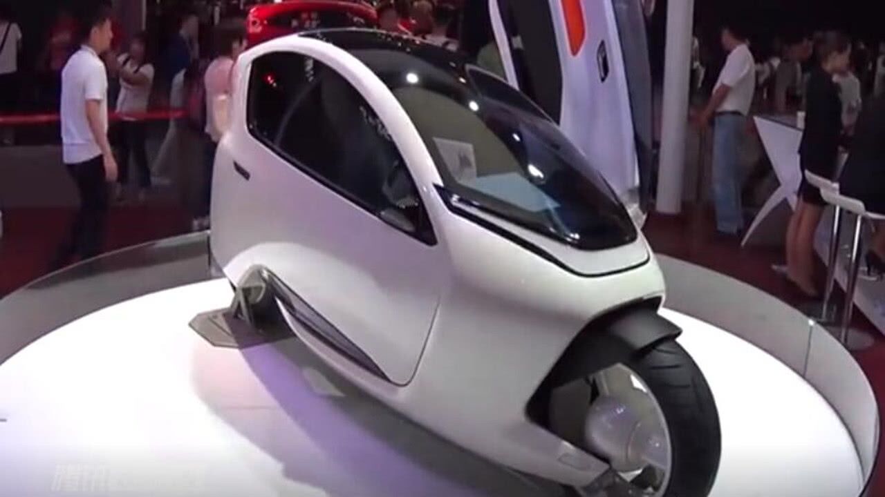 首款国产两轮电动汽车问世,续航400公里,专为堵车设计