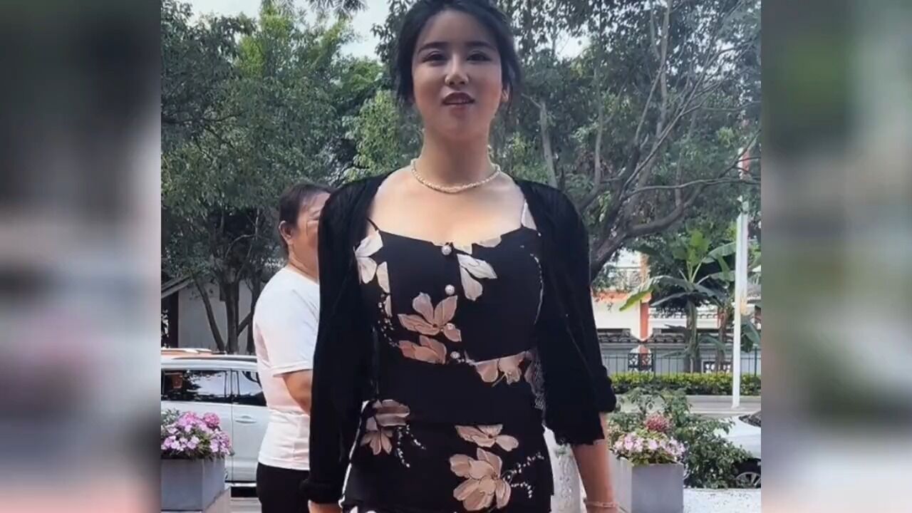 阙佩琪:捡来的弃婴如今年入百万,用孝心报答养父母却引来质疑?