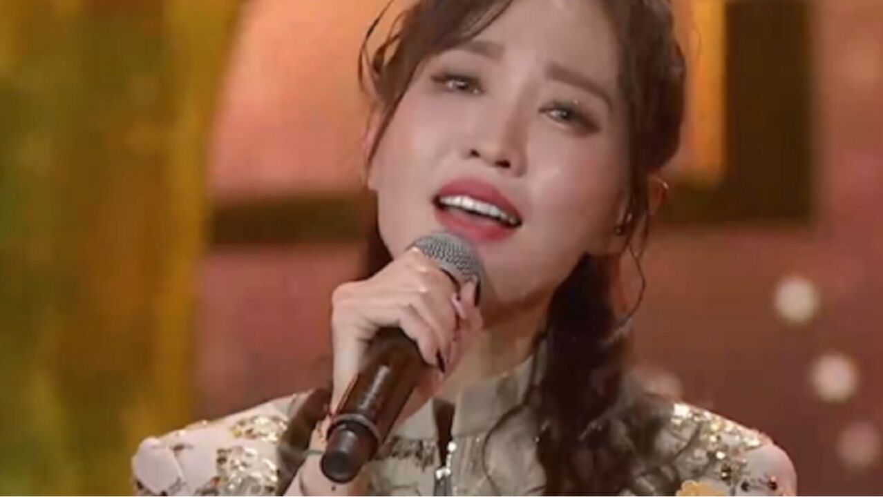 王紫格倾情演唱《往事》,唱出对过往的怀念,听得人热泪盈眶