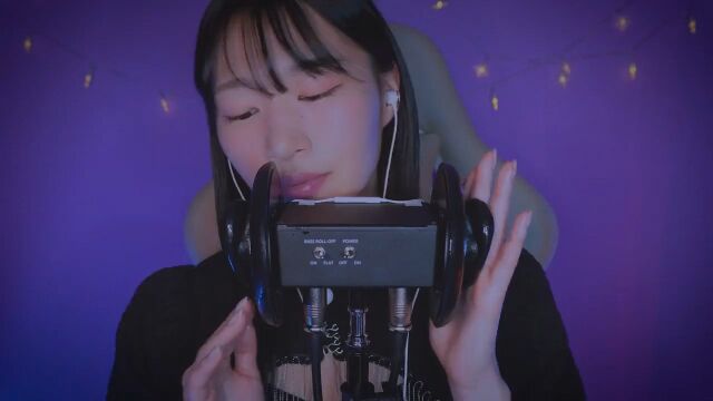 ASMR助眠国外小姐姐掏耳采耳