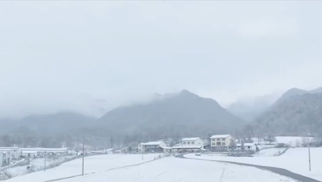 重庆巫溪:高海拔地区迎来降雪