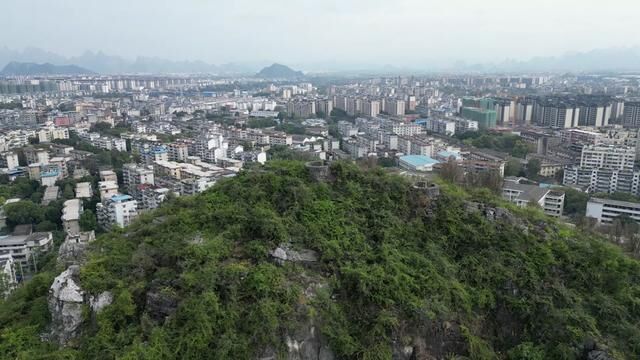 桂林国家山成为小众登山打卡地,有三处抗战碉堡,城南尽收眼底!