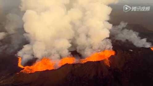 摄影师利用无人机近距离实拍冰岛火山爆发