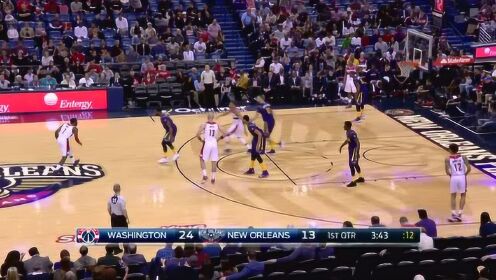 《NBA比赛集锦》【扣篮】浓眉抢断快攻一条龙 弹跳惊人上演超人式飞扣
