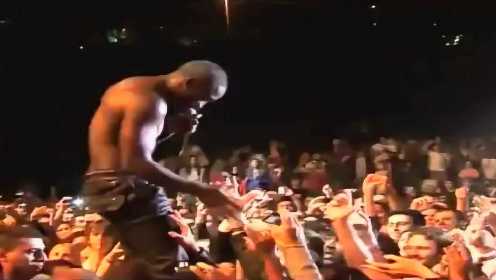 Akon 2010 New Video istanbul Turkey Concert Sexy Bitch 饭制版