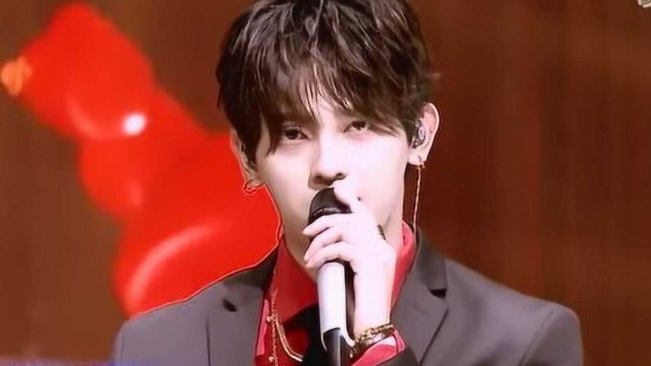 潮音战纪符龙飞张敬豪改编beyond金曲喜欢你新郎装配玫瑰花雨超浪漫