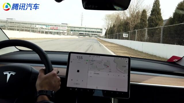 特斯拉Model 3全轮驱动版金港赛道体验