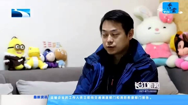 “小棉袄”亲手绘制的特别奖状