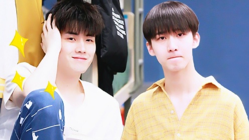 任豪赵让在大通铺打地铺玩嗨,李鑫一感叹三个月成长