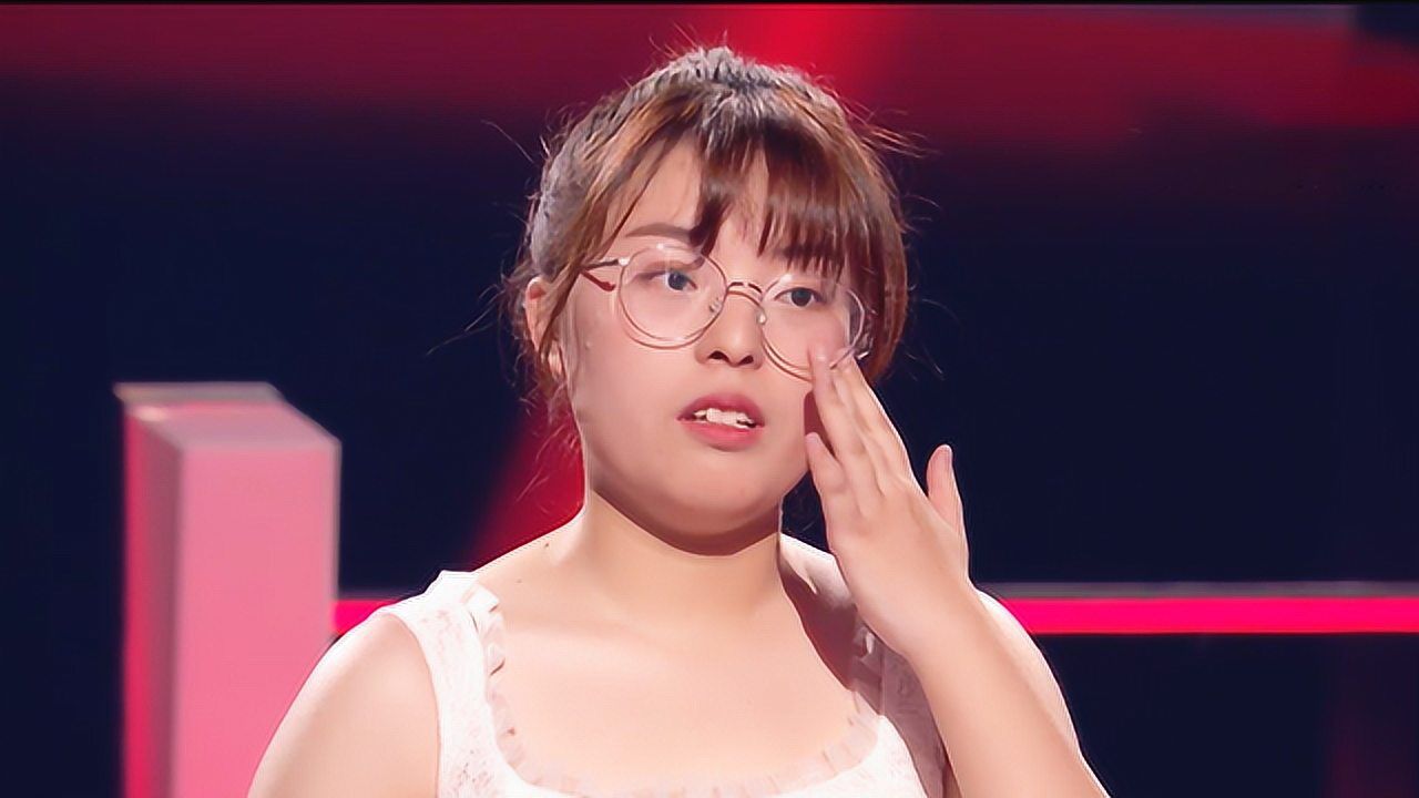 火星女孩遭质疑泪洒舞台,李荣浩为她加油:要怪就怪到底!