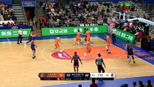 《cba》【得分】无人盯防 陈盈骏三分弹筐神奇打进