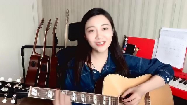 许明明演唱歌曲《Grow Up》,吉他和人声搭配完美!