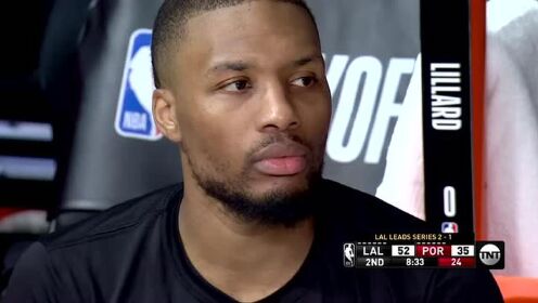 《NBA全场回放》【回放】湖人vs开拓者第2节 安东尼与霍华德卡位起冲突