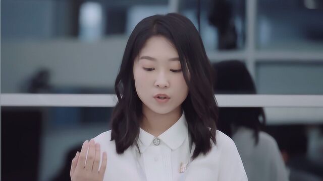 朱一暄辩论观点偏了,被律师批评