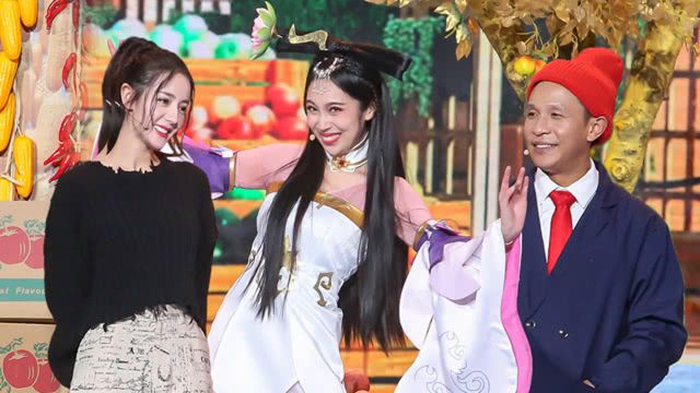 迪丽热巴成为"宝女郎",搭档宋小宝上演小品