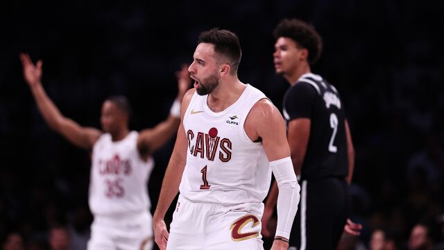 骑士114-113篮网 米切尔关键三分杀死比赛 托马斯错失绝杀