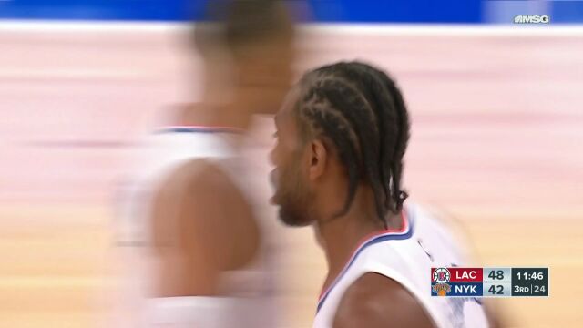 小卡平底暴起双臂暴扣 徐静雨：弹速太快了！跟二踢脚一样突然就升空了