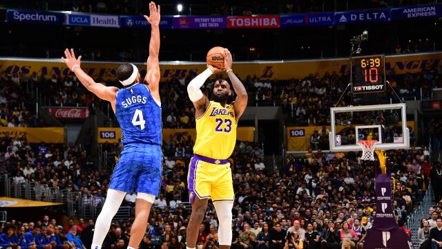 魔术103-106湖人 拉塞尔28分 浓眉26+19 湖人终结魔术连胜