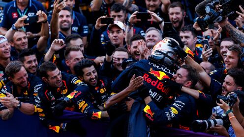 纵情F1_2023F1日本大奖赛正赛_卫冕车队总冠军!维斯塔潘冲线收获冠军助红牛锁定本赛季车队年度冠军_高清1080P在线观看平台_腾讯视频