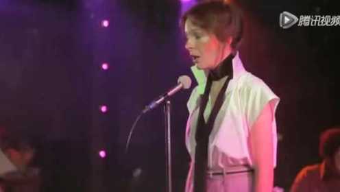 《安妮·霍尔》中黛安·基顿的演唱