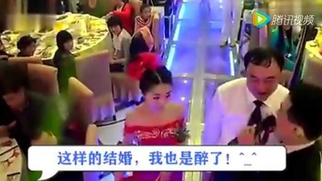 儿媳搂公公，公公抱儿媳，太乱了_高清