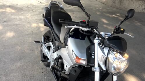 阿谢重机车:铃木 suzuki bk600 bking