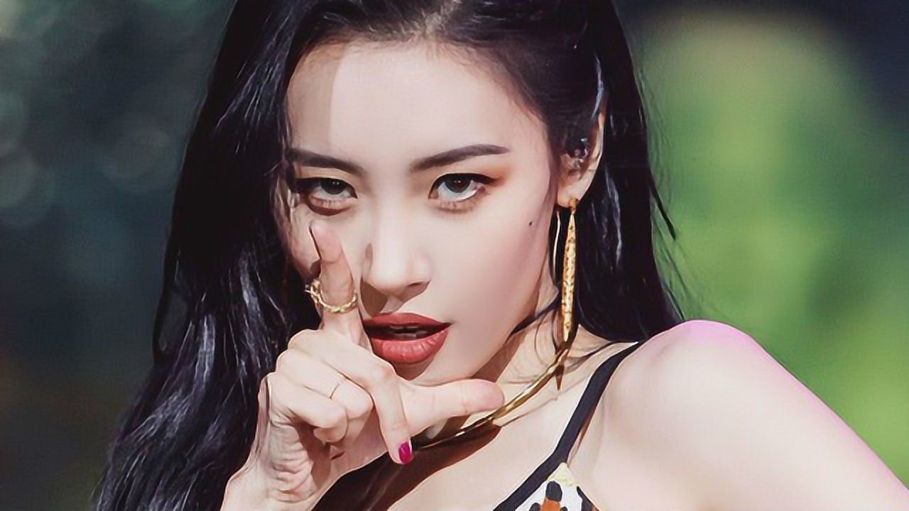 宣美《heroine》回归舞台