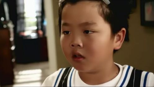 美剧初来乍到英语学习：华裔小胖孩拿到全A，妈妈的反应竟然是这样的！