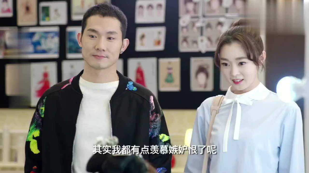 看出叶琛与苏橙恋爱程语柔心里产生了妒忌可恨