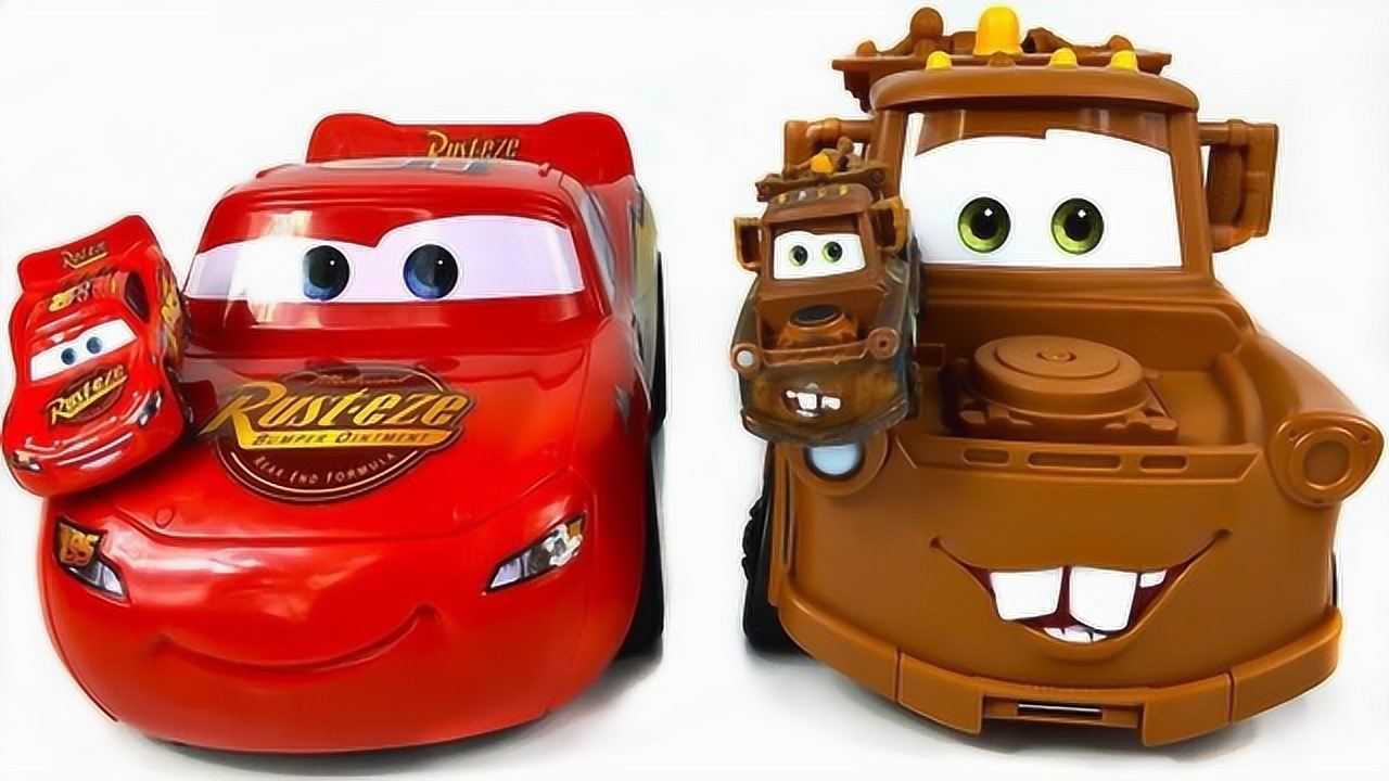 赛车板牙闪电麦昆变形赛道和维修站