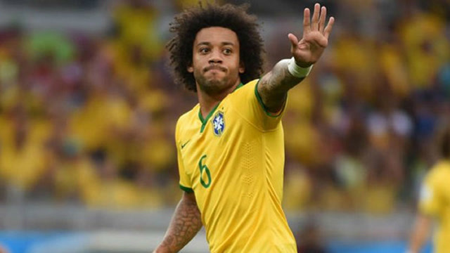 马塞洛是卡洛斯之后巴西最好的左后卫 没有之一