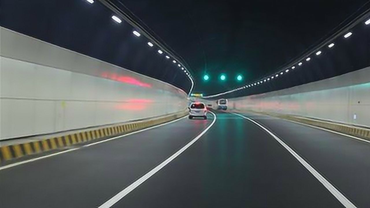 大海全是水，海底隧道是如何建成的？原来和我们想的不一样_高清
