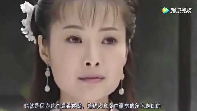 他和袁力住了12年,在分手后嫁给了20岁的世界冠军.他是一个幸福的三口之家.