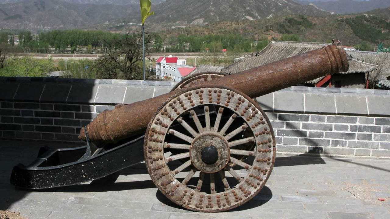 古代火炮发射的不止铁球,还有这些,威力不比现代火炮差多少!