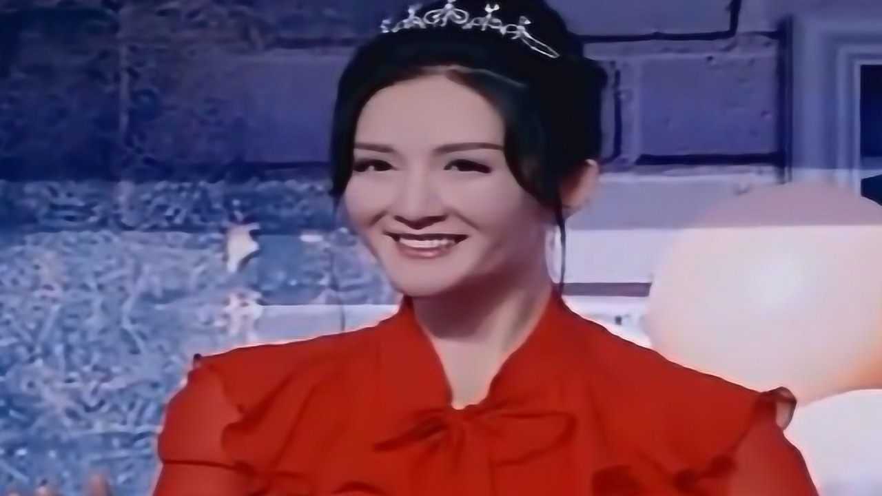 谢娜蜡像亮相快乐大本营比本人要好看啊娜姐你该减肥了