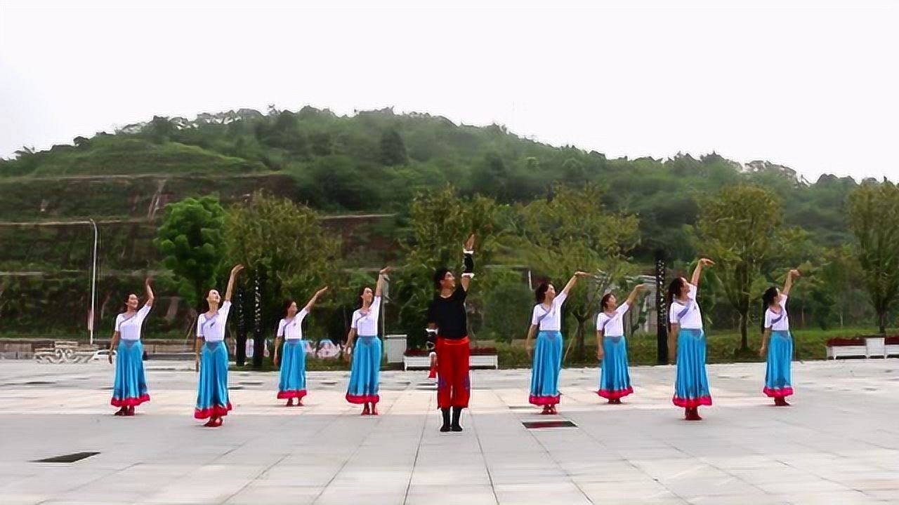 凤凰六哥原创蒙古抖肩舞《天边的骆驼》舞步简单好学