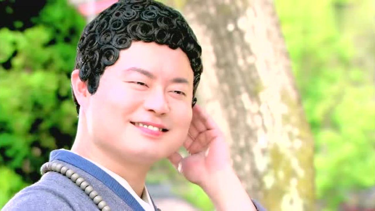 广亮被狐狸精上身长出一脑袋卷毛说话也从大舌头变成了娘娘腔