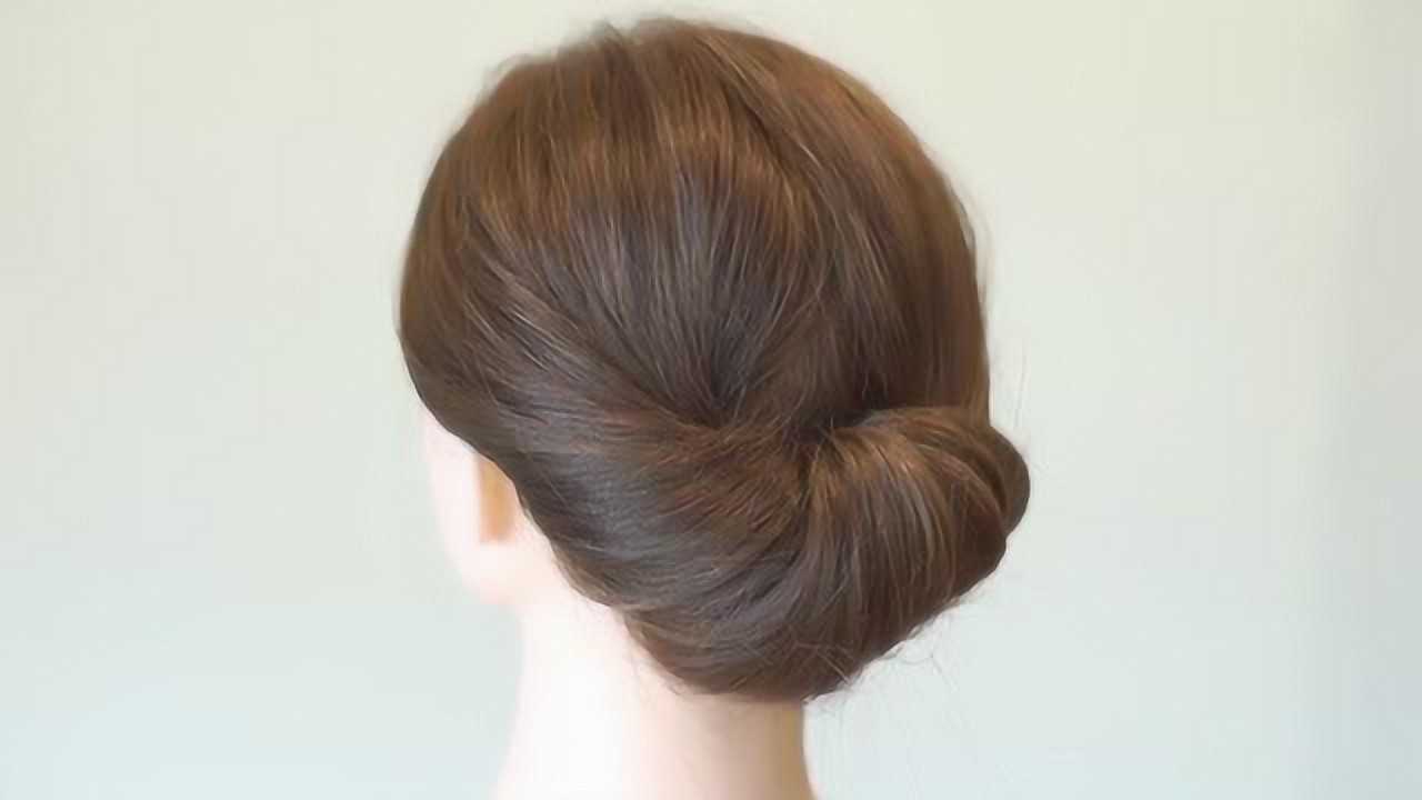 女人这样盘发,优雅高贵,简单两步就搞定!_腾讯视频