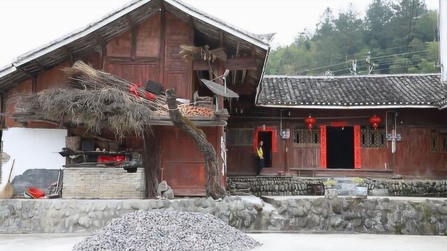 贵州铜仁:领略土家族美丽景色和农村生活 感受雄伟壮观的大山