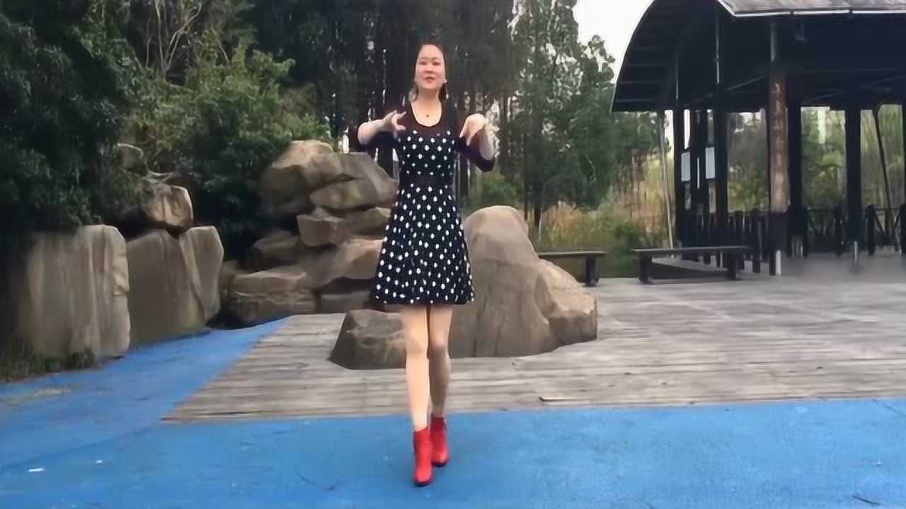 精选广场舞《幸福恰恰》优美恰恰风格，简单欢快，好看更好学_高清1080P在线观看平台_腾讯视频
