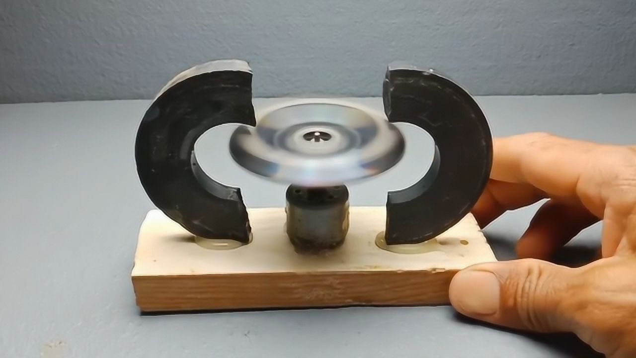 最简单的磁铁发电图片