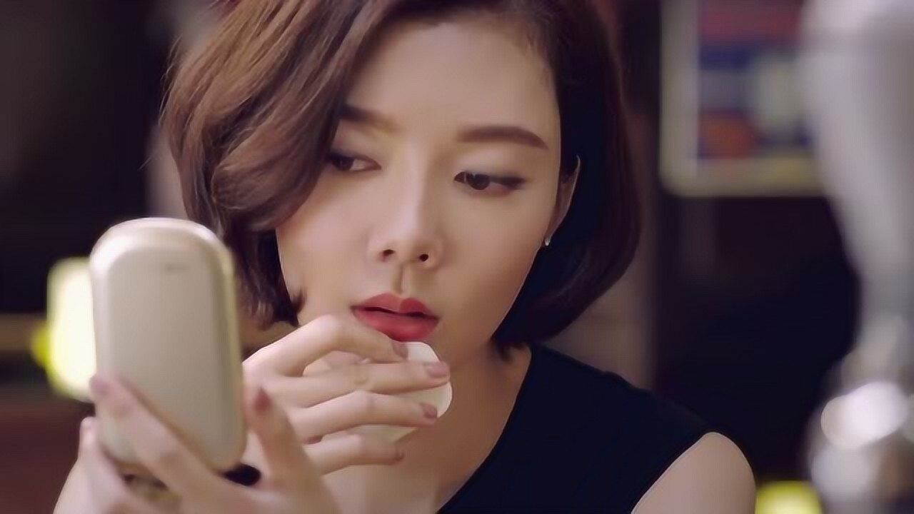 我爱男保姆-车晓发现被人偷拍,慌慌张张赶紧走