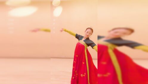 中国舞《故梦》在青春正好的年纪里大胆做梦
